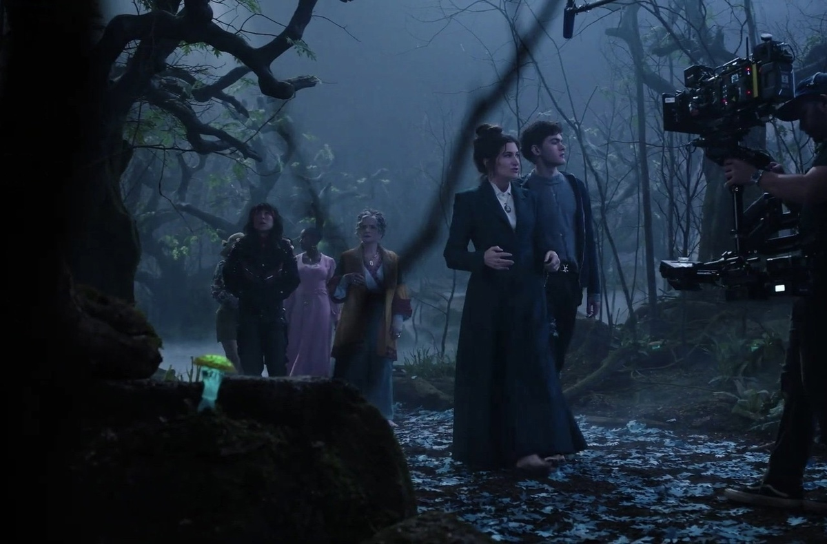 Кадр со съёмок сериала "Агата: Дневники Даркхолда"
