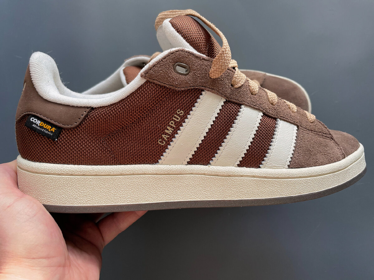 Khaki sales adidas campus