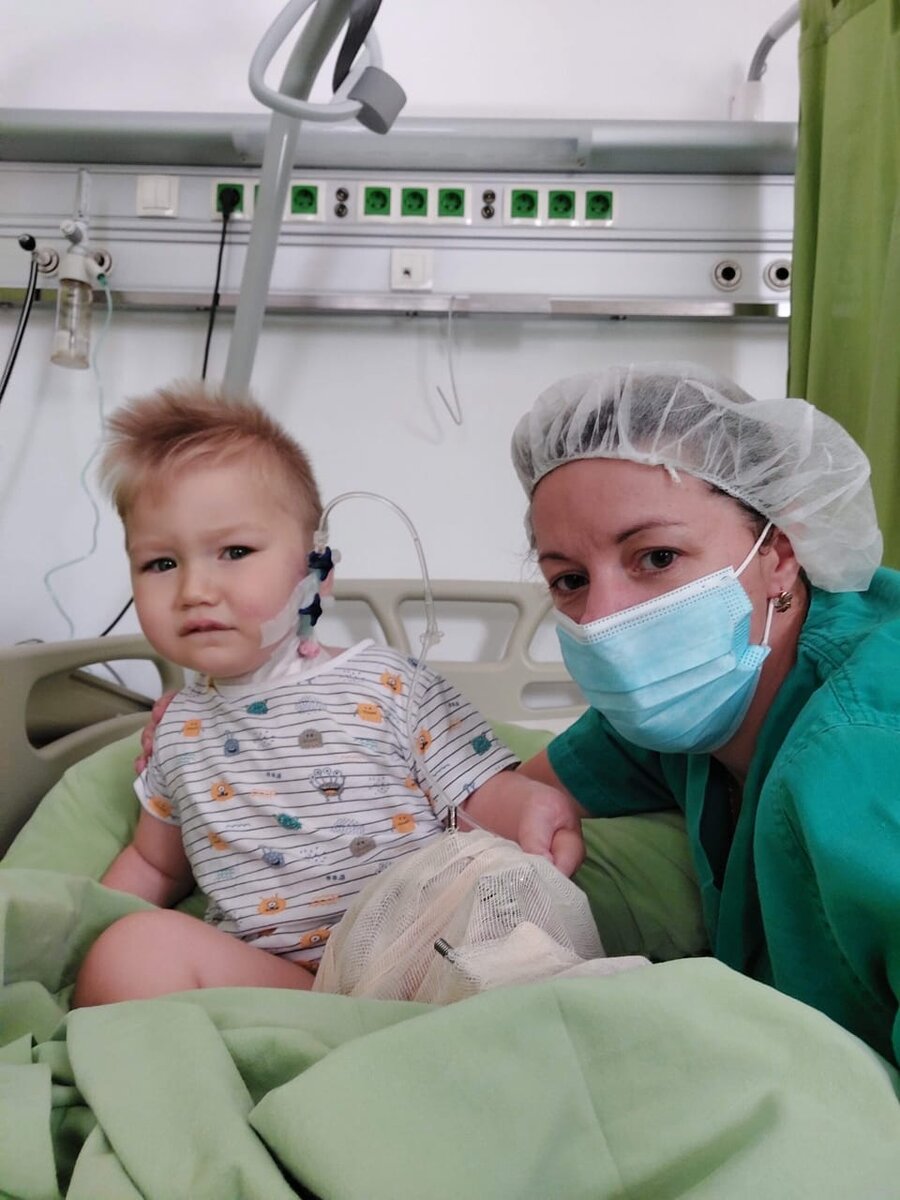 богдан луномосик. анекдоты про обезьян. включи свету маму свету папу. света и богдан и мама и папа. луномосик папа богдана.