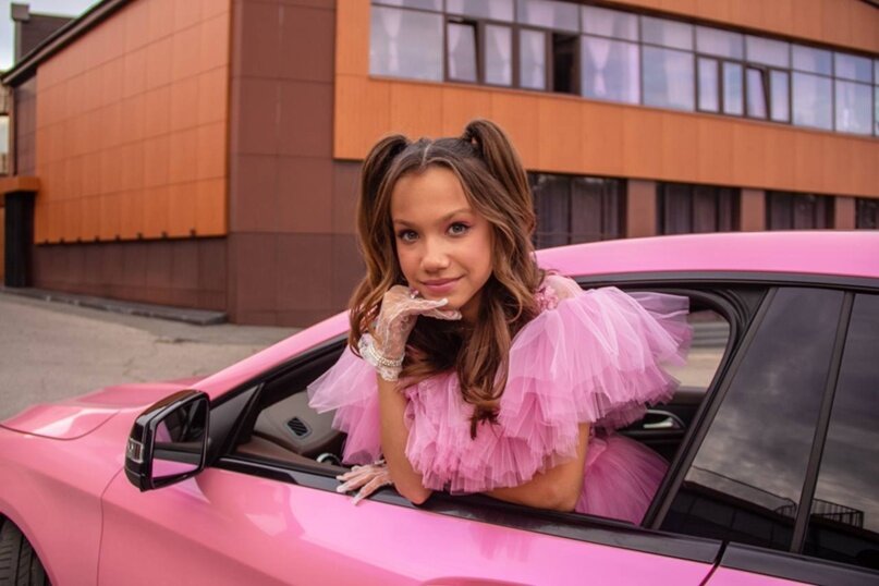     Что это за канал Viki Show и всё о Вике Соловьёвой