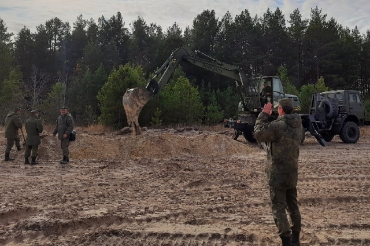    Губернатор Тюменской области поздравил офицеров и курсантов ТВВИКУ