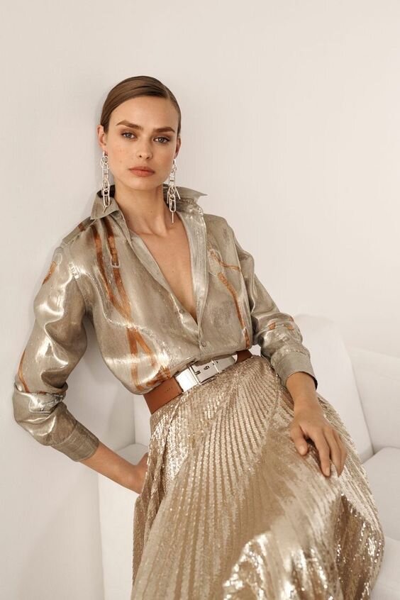 дизайнер одежды. коллекции одежды известных дизайнеров. вячеслав зайцев коллекция 2022. дизайнерская одежда. дизайнер одежды.