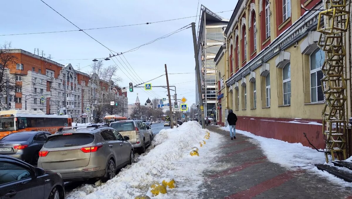     С 8 февраля на местных проездах улицы Белинского в Нижнем Новгороде введут одностороннее движение. Нововведения коснутся участков возле домов №36 и 38. Там же будет действовать запрет на стоянку и остановку машин, рассказали в городской дептрансе.