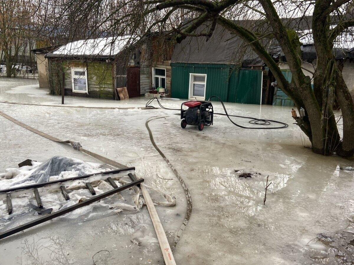 значок интернета на компьютере. как подключить ноутбук к интернету через кабель. отключили интернет. устранение трудностей. картинкаустроение проблем.