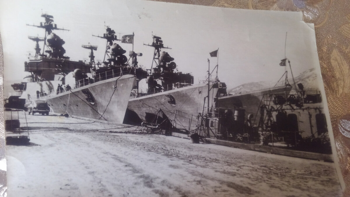 Советские эсминцы, фото из архива читателя