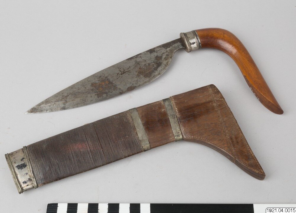 кинжал из индонезии. балийский нож. нож бадик. крис кинжал. кинжал из индонезии.