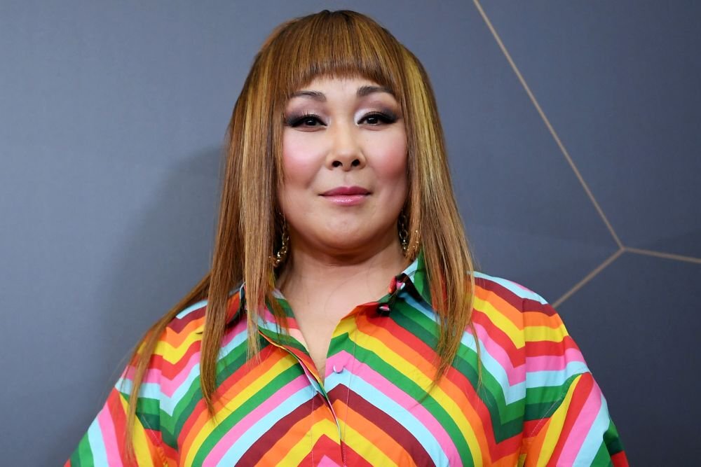 Фамилия цой на корейском. Окончания женских фамилий. Склонение фамилий. Фамилия цой склоняется. Корейцы с фамилией цой.