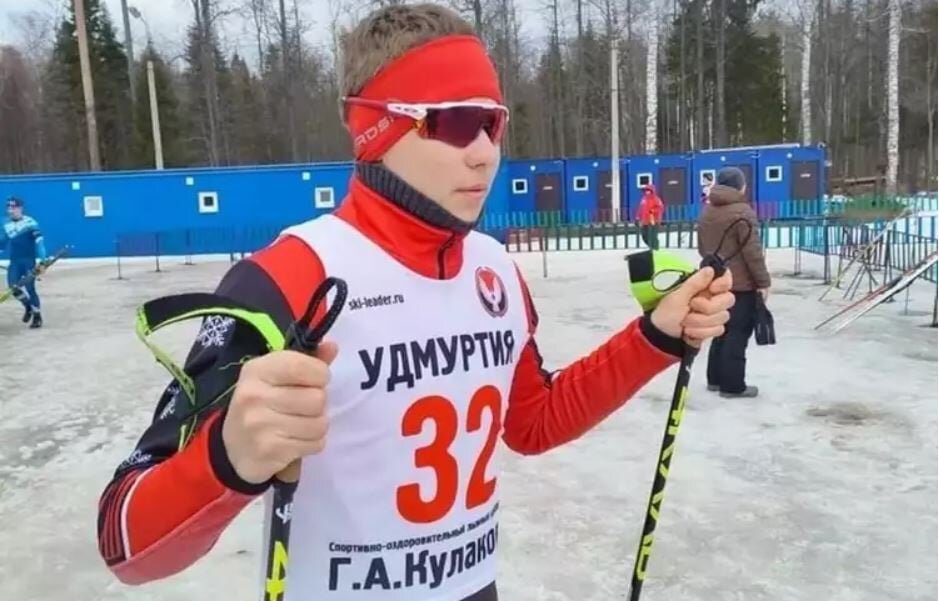 Артем Апсалямов чемпион России по лыжным гонкам