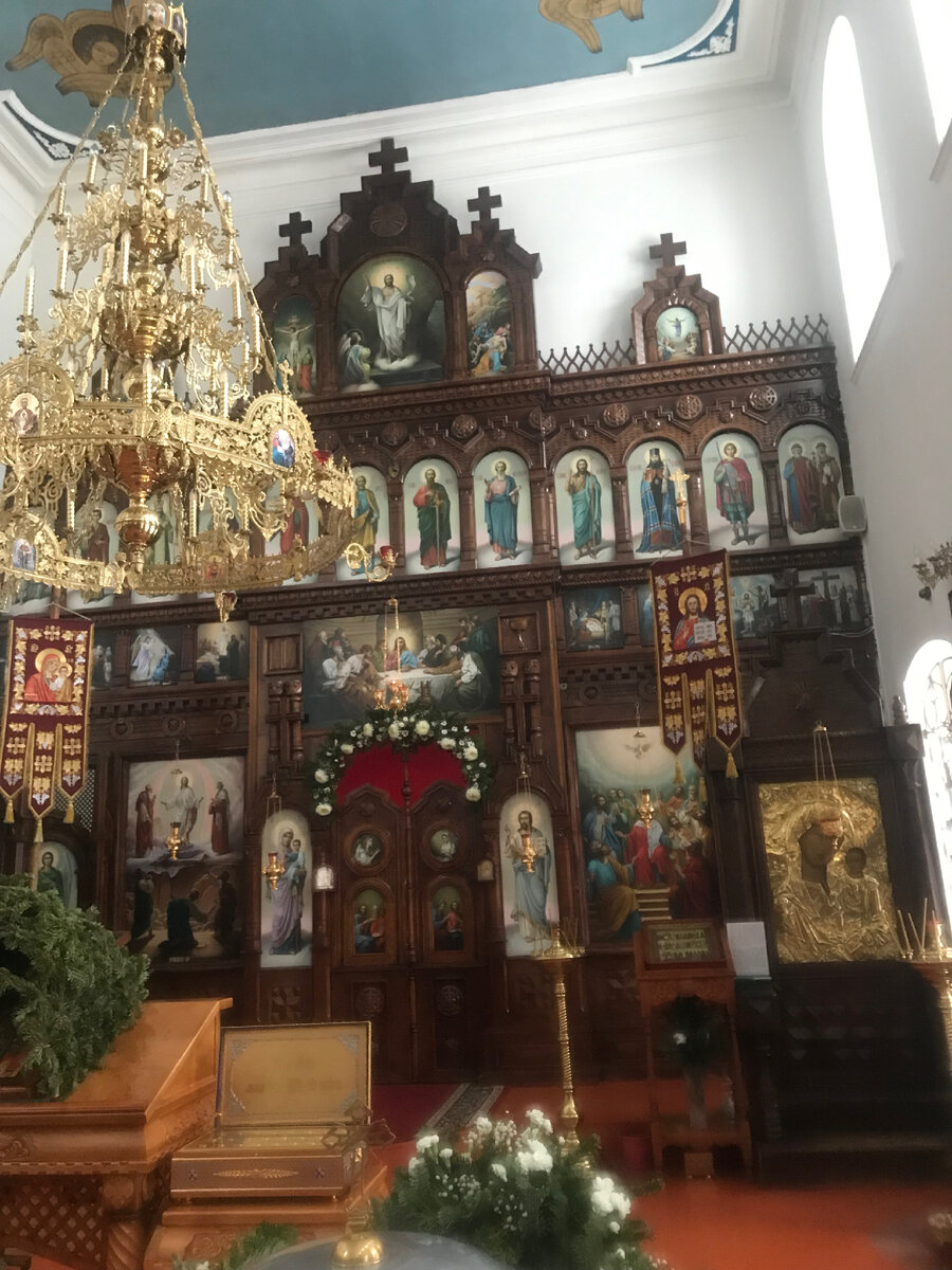 благодать вам и мир от бога. слушающий слово мое и верующий в пославшего меня имеет жизнь вечную. святые отцы о благодати. благодать на благодать. благодать.