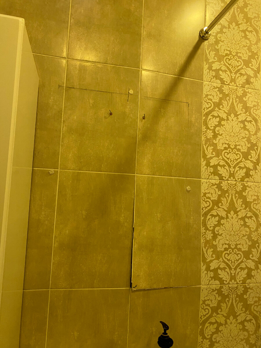 укладка плитки в коридоре. неровная укладка плитки. укладка плитки на гкл в ванной. плитка по диагонали. мало ли плитка.