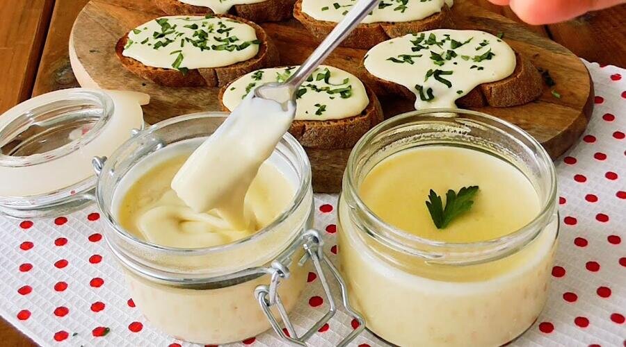    Как приготовить домашний плавленый сыр? Фото: youtube.com