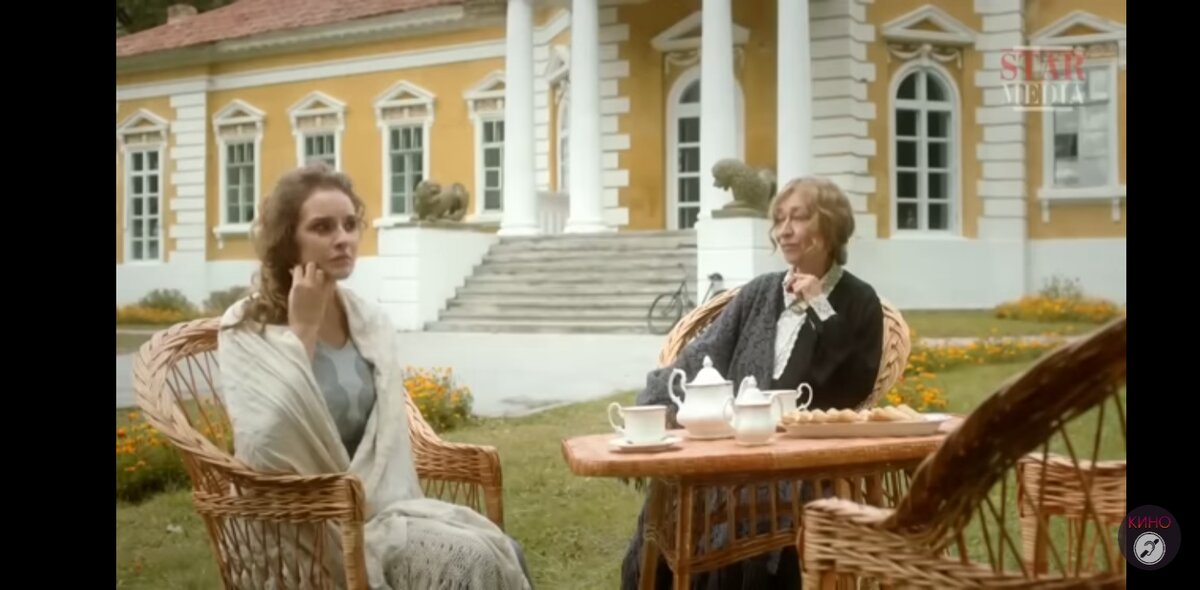 Они когда чай пьют, вспоминают массу дат. 