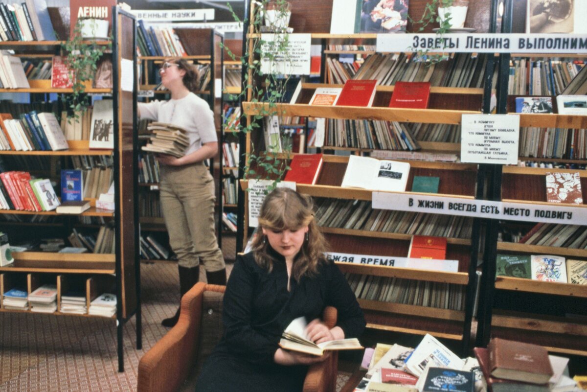 Новосибирск 80 е годы. Новосибирск красный проспект ссср. Нагатино садовники коломенский проезд. Проспект художников сикейроса 80-е 90-е года. В 1983 году в городе.