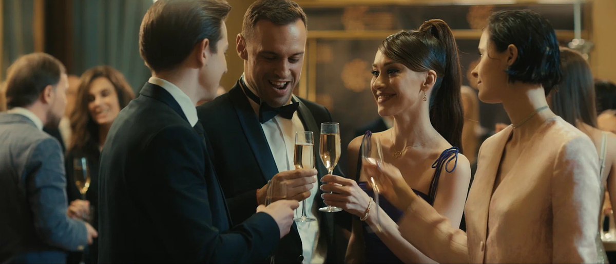 Кадр из сериала "Золотое дно" (2024): https://www.kinopoisk.ru/picture/4055206/