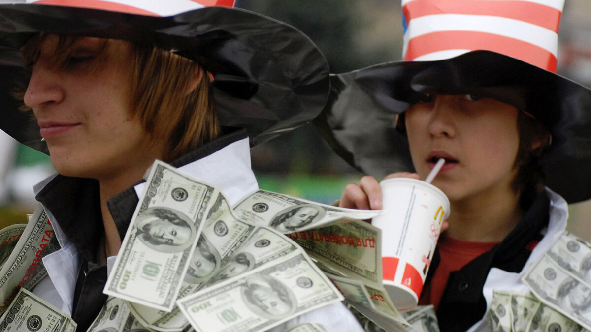    Акция в поддержку рубля© РИА Новости . Алексей Дружинин