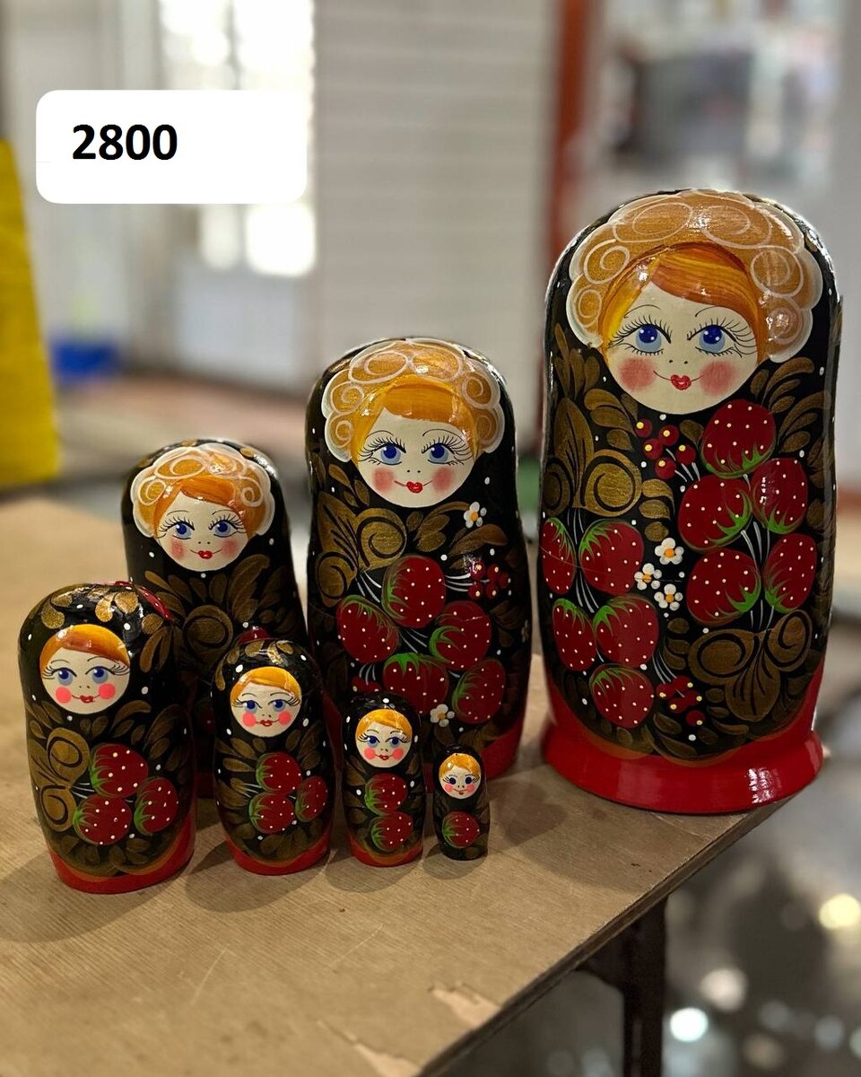 Матрешки расписные. Матрешки расписные. Матрешка сувенир герои матрешки под роспись. Матрешка сувенир герои матрешки под роспись. Роспись матрешки в урало сибирской росписи.