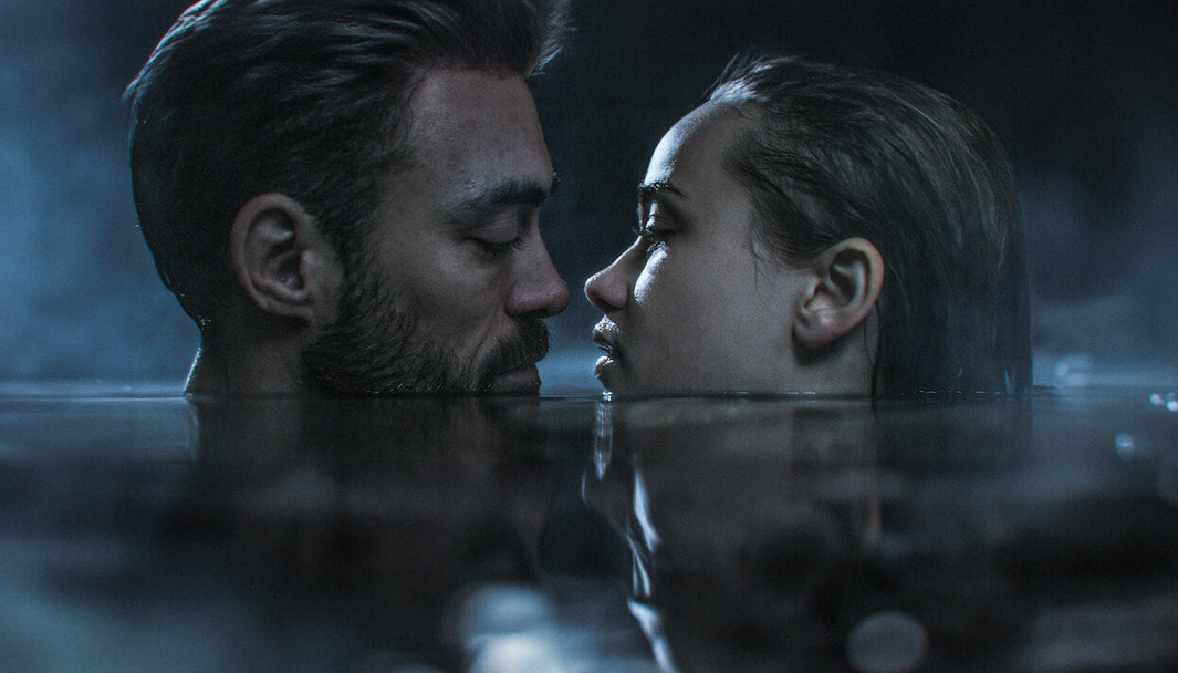 Листайте кадры.