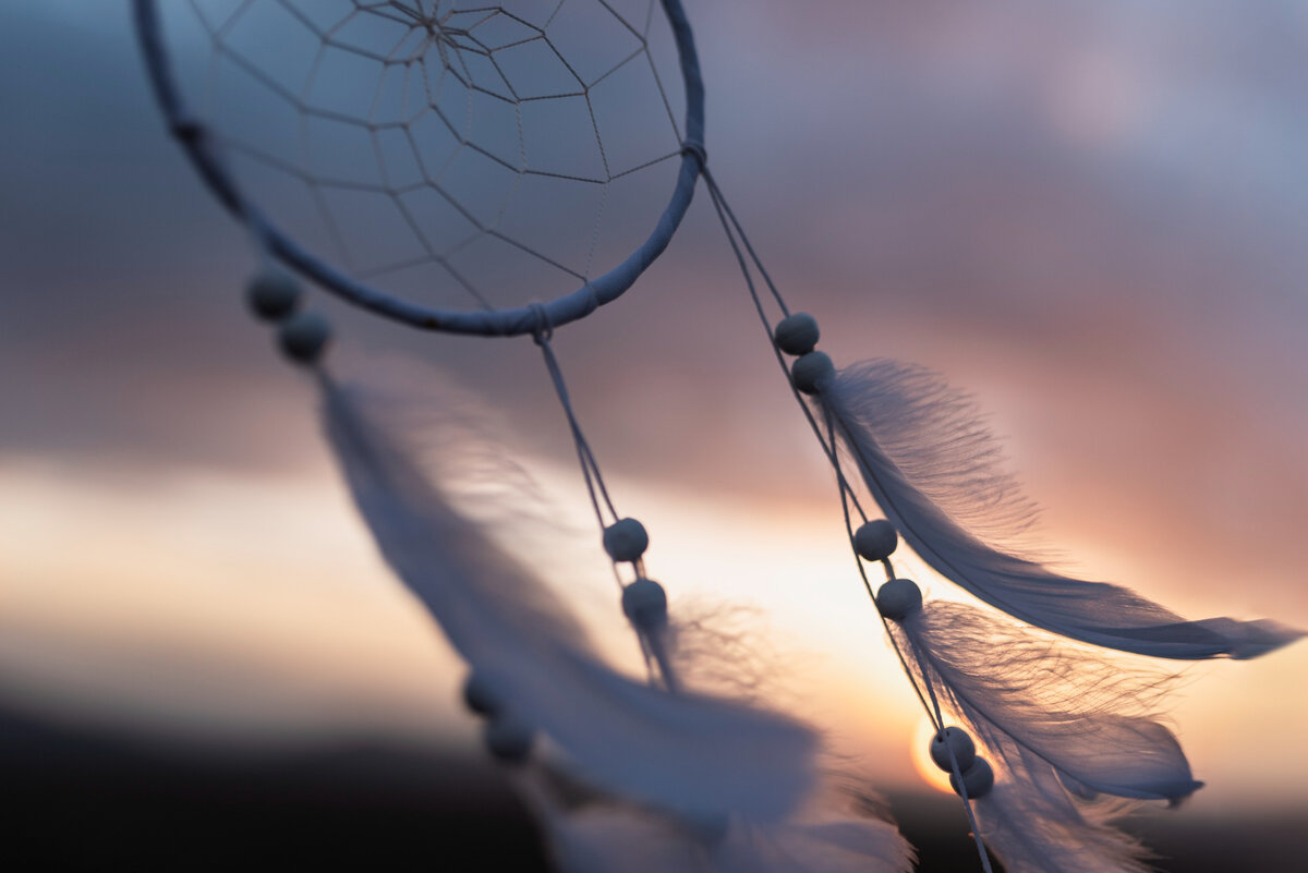 Изображение от <a href="https://ru.freepik.com/free-photo/beautiful-handmade-dreamcatcher_20519200.htm">Freepik</a>