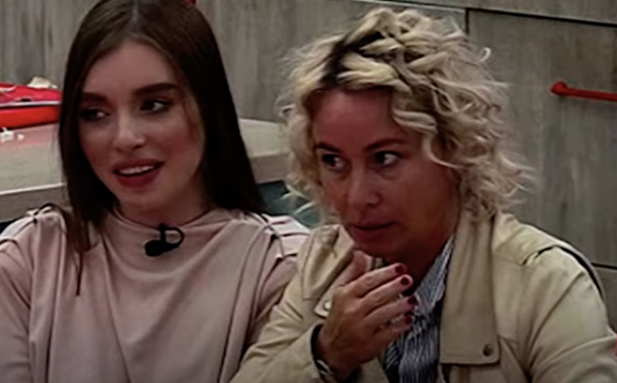 двое фильм 2016 корея. мужчина и женщина фильм 2016 корея. две любви 11. тарна и тайпа 7лет любви дорама 5. двойная любовь фильм.