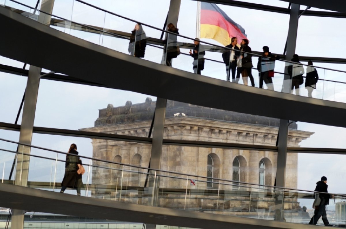    Пушков: ФРГ оправдывает ремилитаризацию словами о подготовке к войне с РФ