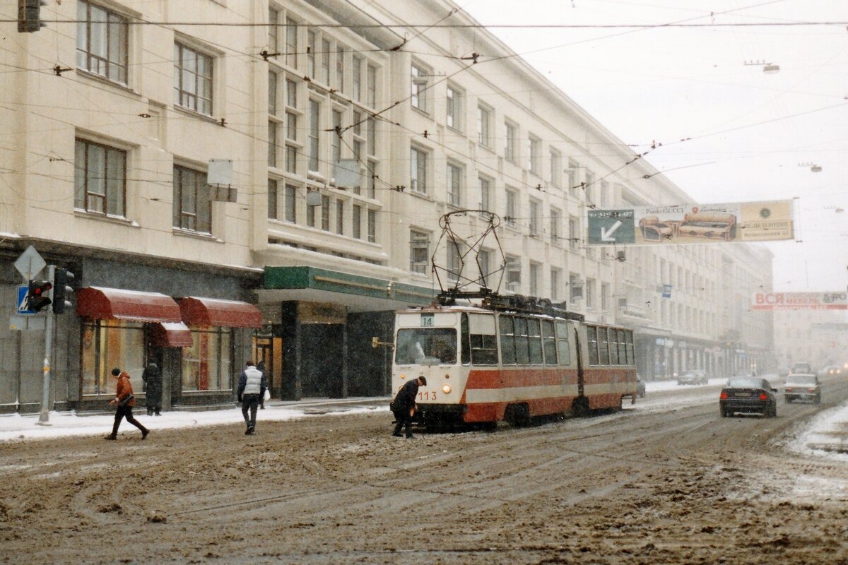 Каким был Санкт-Петербург в 2004 году? 15 фотографий, которые стали  историей | Путешествия и всего по чуть-чуть | Дзен