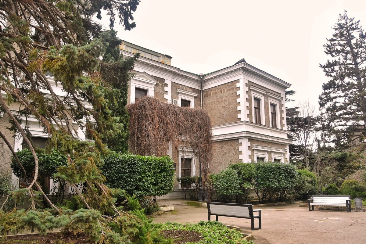 Дворец Александра Кузнецова в Форосе. Крым в январе