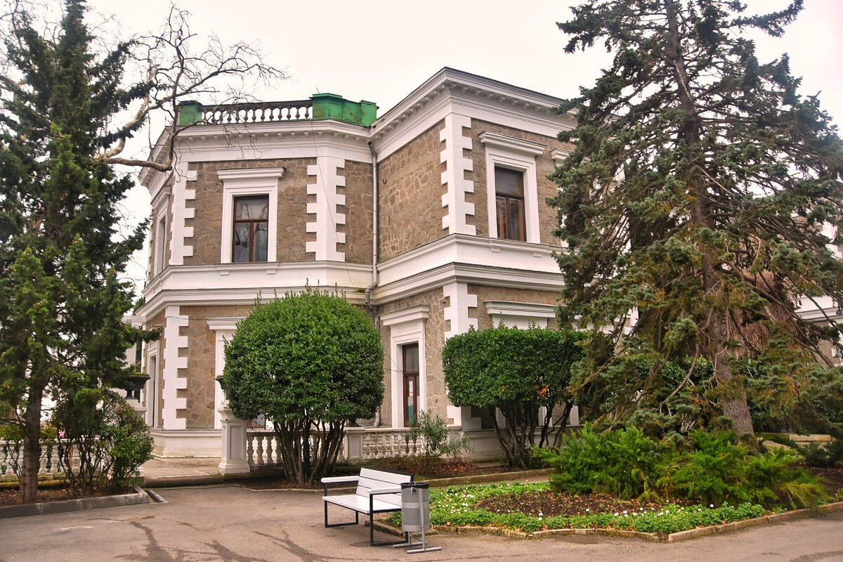 Дворец Александра Кузнецова в Форосе. Крым в январе