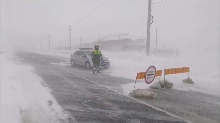    В Оренбуржье из-за метели закрыты несколько участков автомобильных дорог Марина Шарт