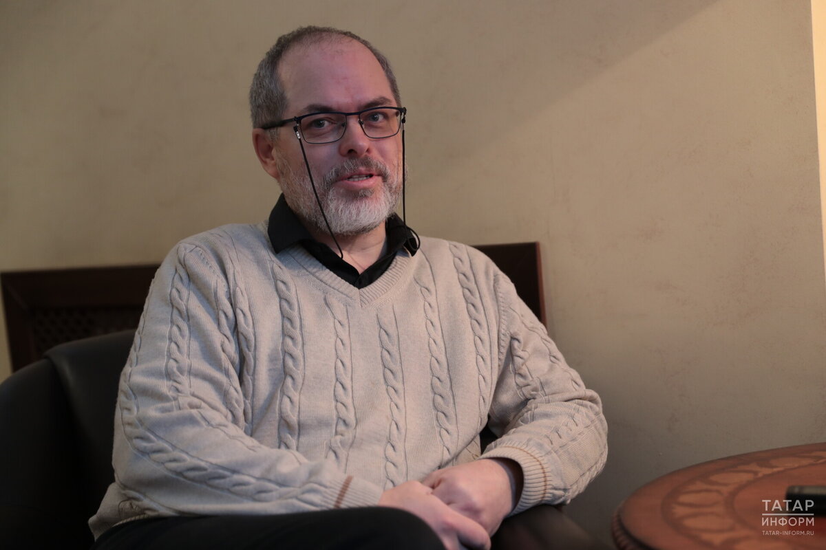 Влад Петров: «Казань – это такая точка силы, которая рождает какую-то свою творческую энергию, не похожую ни на какую другую». Фото: © Рамиль Гали / «Татар-информ»