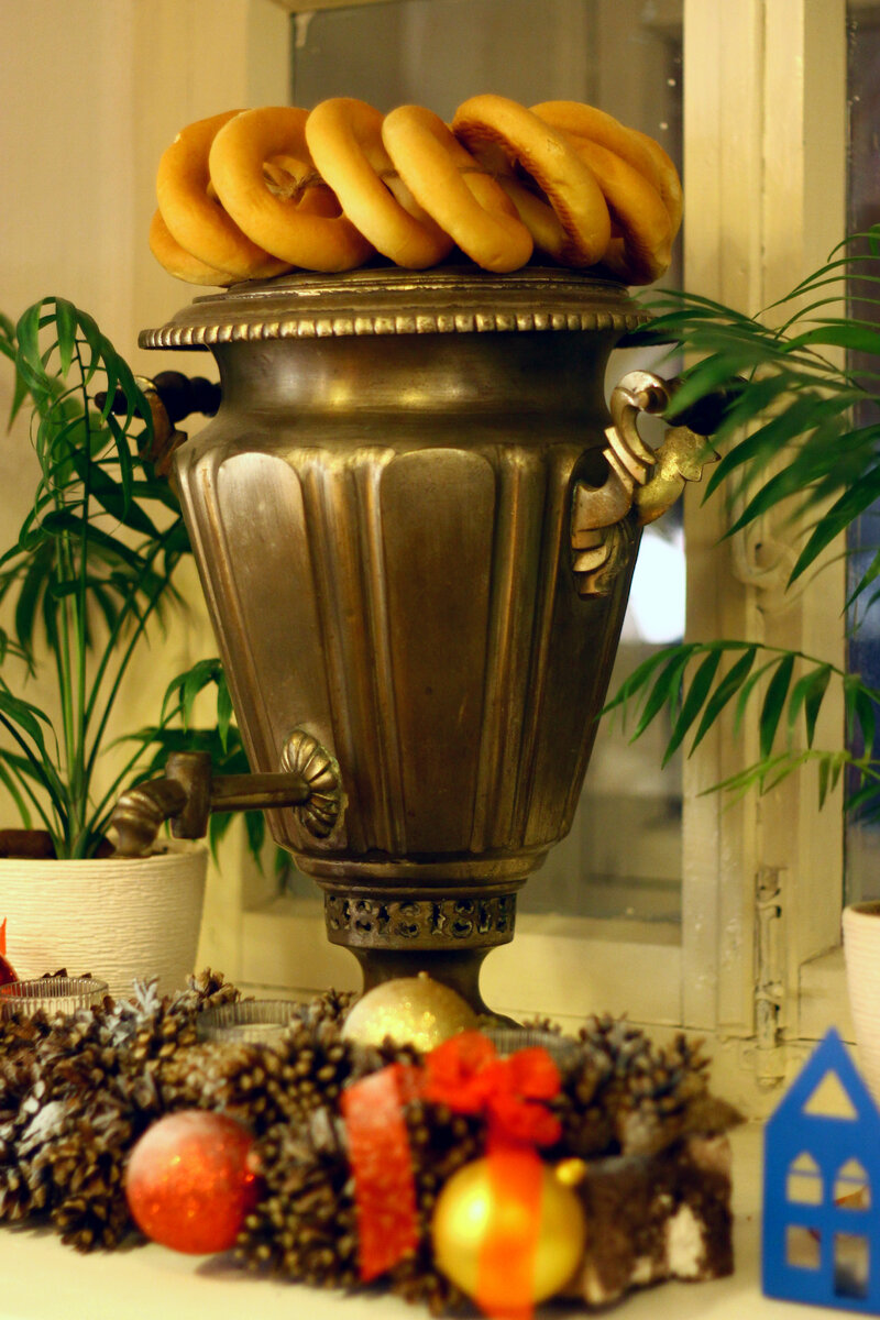 Интерьер ресторана "Гончаровъ" (Полотняный завод)