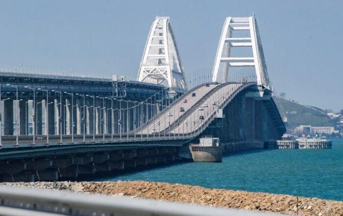 Заглавное фото: Крымский мост (РИА Новости Крым/Дмитрий Макеев)