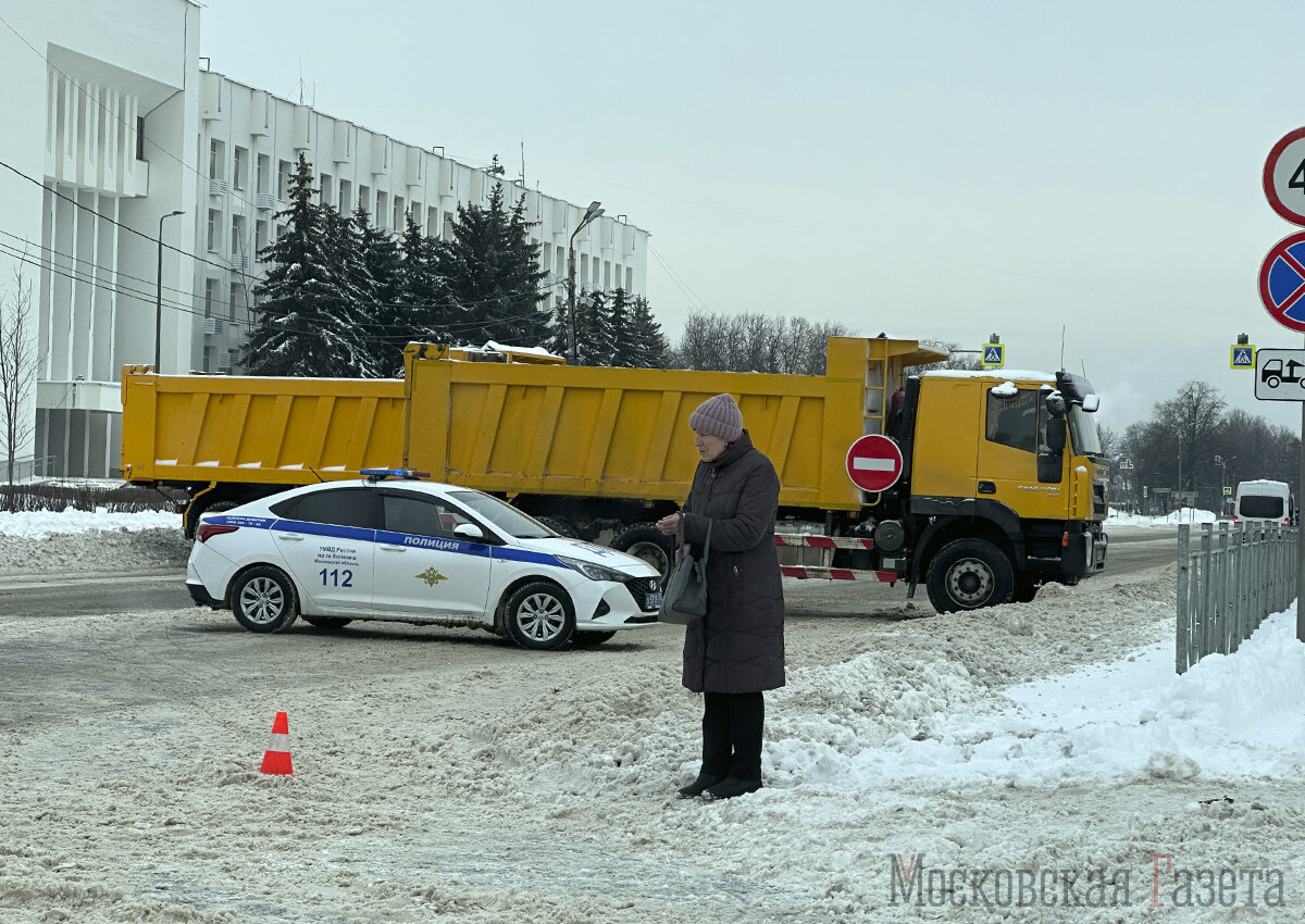    Коломну парализовало до вечера: центр города перекрыт, пробки растут