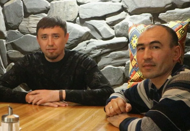 Алсынов и Габбасов. Прочитав информацию о Габбасове, я бы с ним за стол не сел