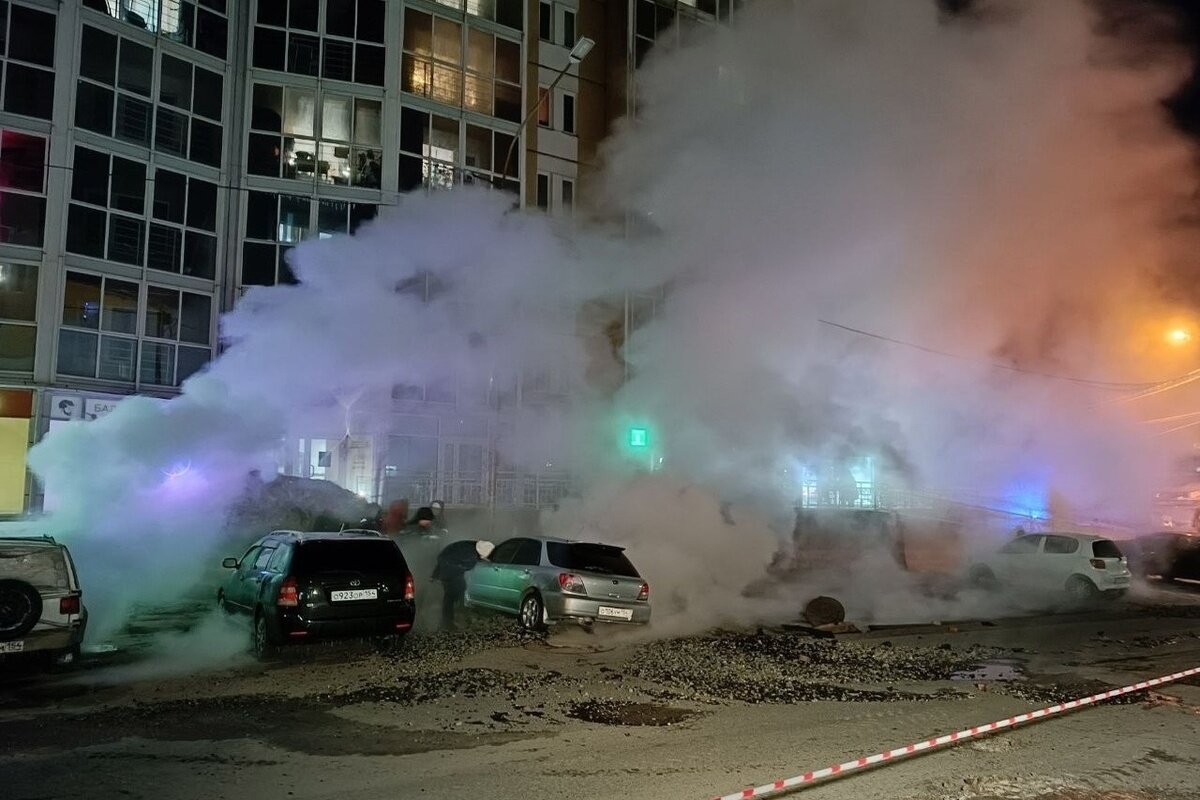 В Государственной думе заседает много разных интересных персонажей, но одним из наиболее ярких представителей безусловно является депутат Андрей Гурулев.-6-3