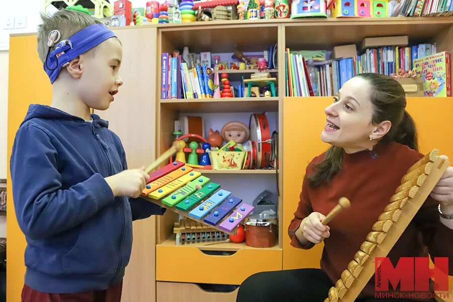 когда восстановится слух после отита