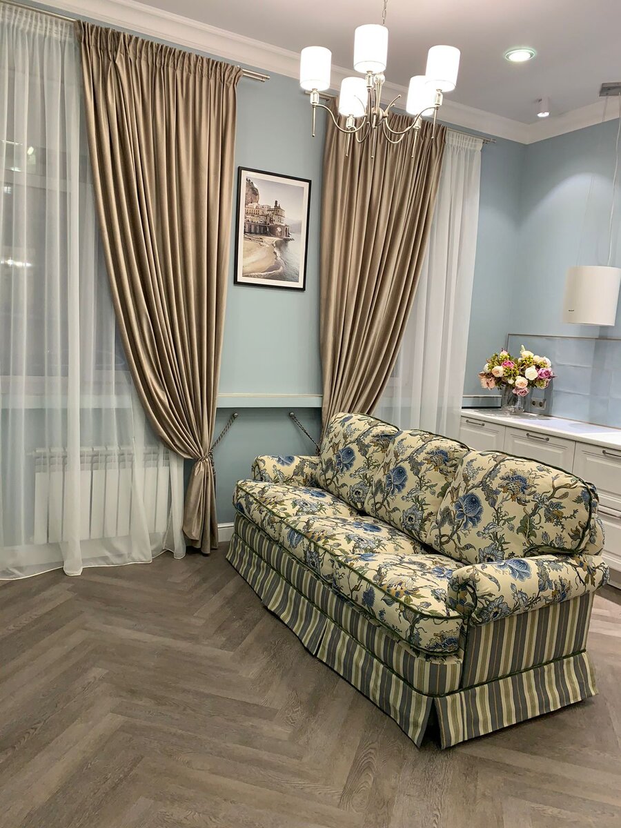 после перетяжки в гобелен, который сегодня снова в тренде