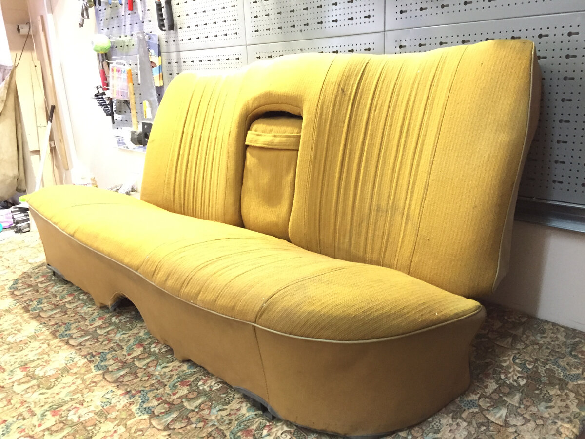 обшить диван. обтянуть боковины дивана. обтянуть боковины дивана. перетяжка боковин дивана. перетяжка боковин дивана.