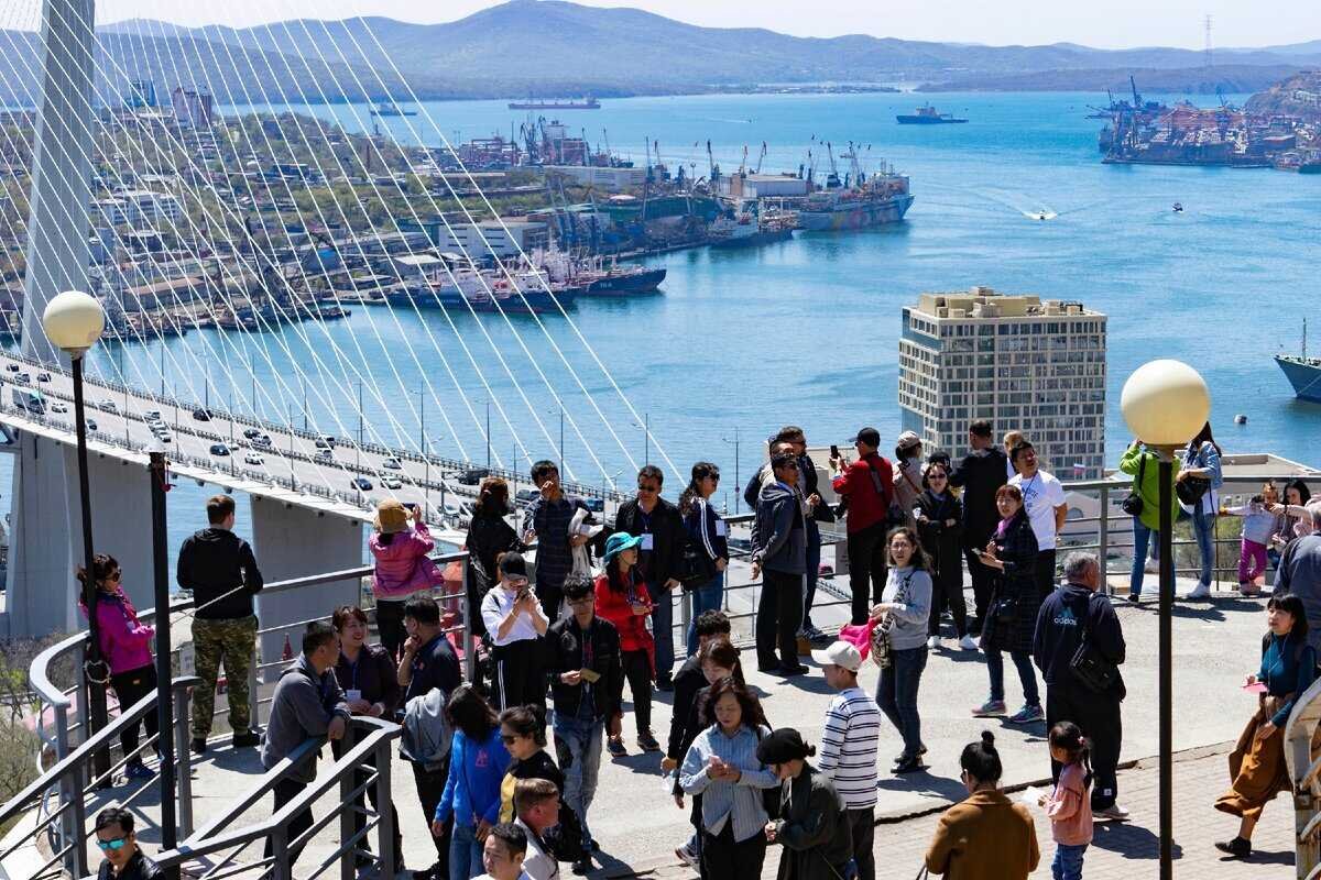 Владивосток зима 2023. Леопардовая набережная владивосток. Где погулять во владивостоке. Владивосток зима 2022. Куда сходить во владивостоке в марте.