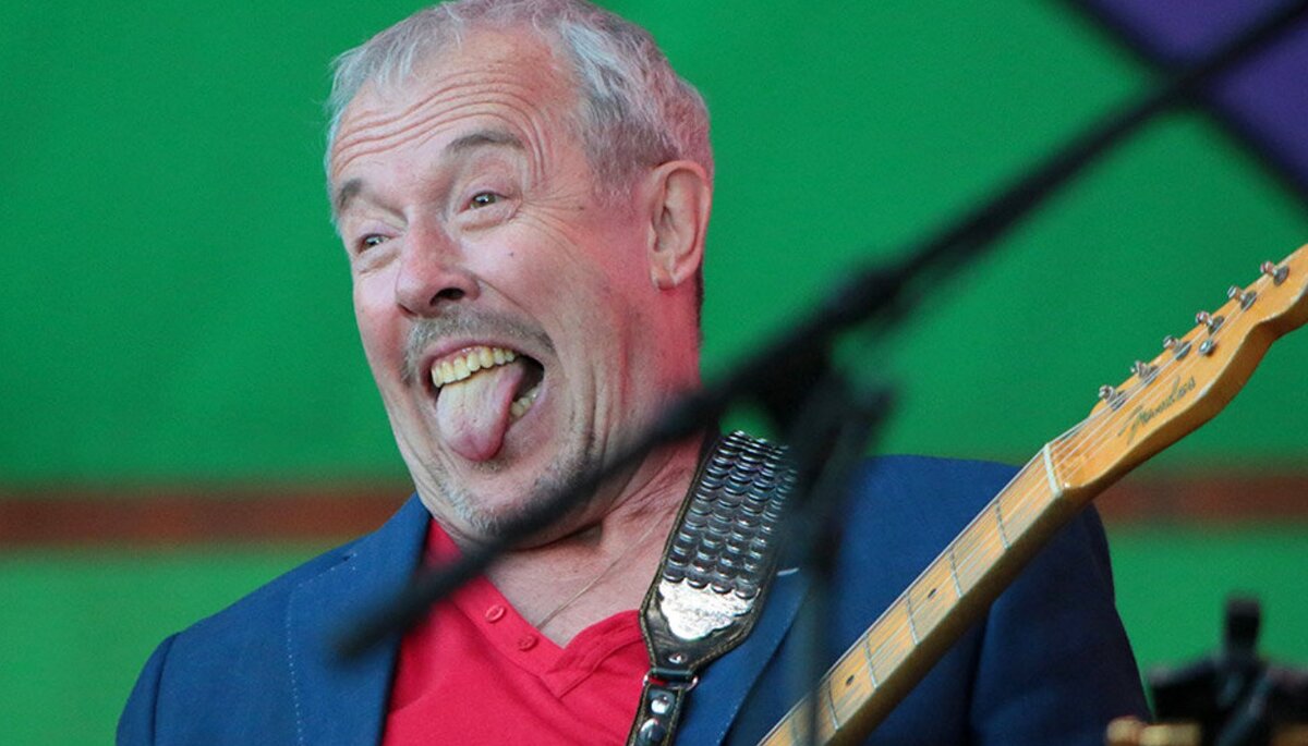 Градский макаревич 2019. Посвящение андрею макаревичу. Посвящение андрею макаревичу. Градский и машина времени. Альбом макаревич у ломбарда.