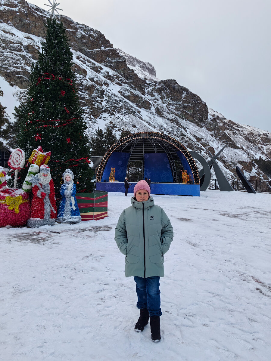 5 часов цифровой. Время 5 утра. Минутные часы. Часы половина. 5 утра 14 часов.