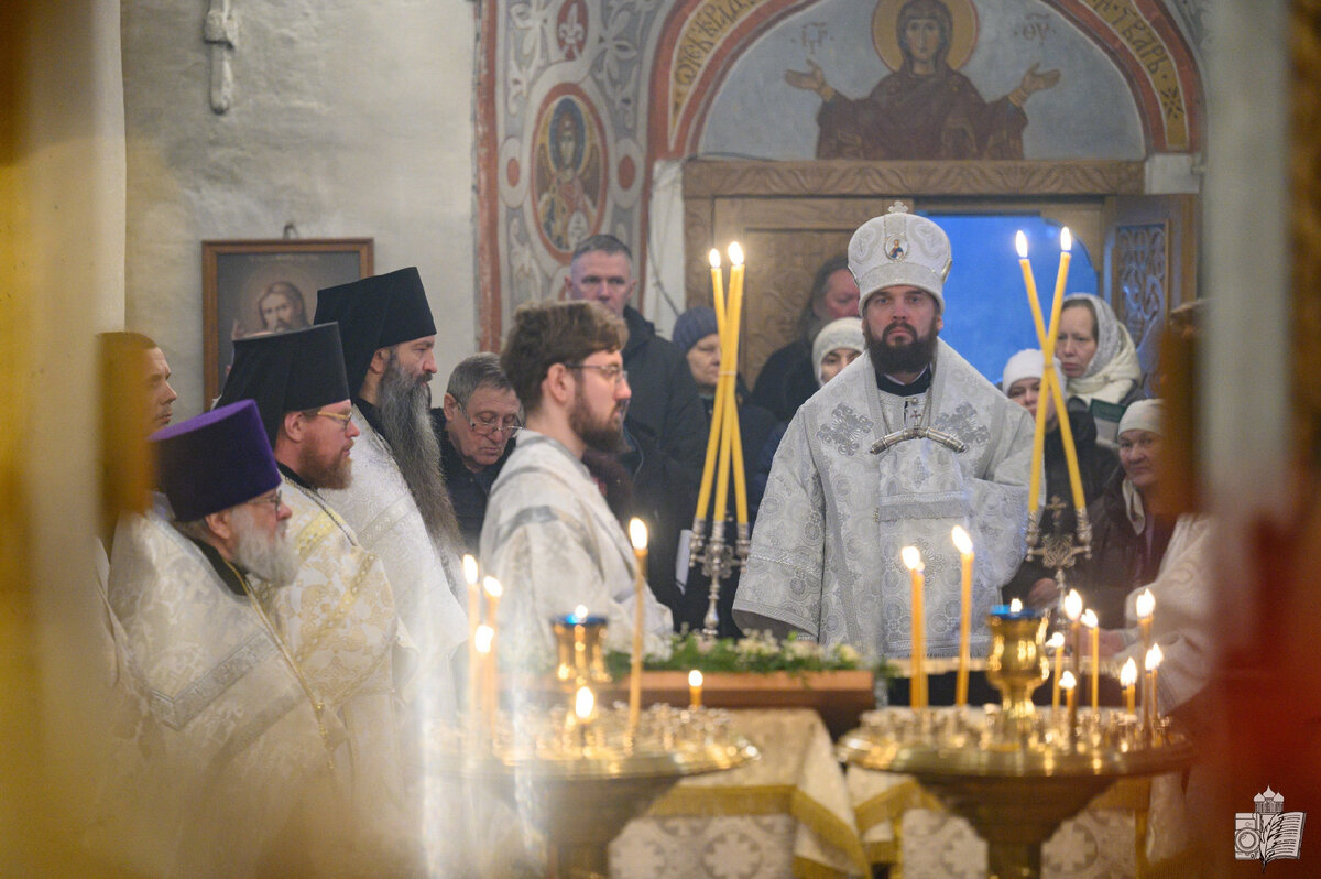 Празднование рождества в церкви