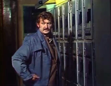 Кадр из фильма "Дело №14. Подпасок с огурцом". Скриншот.