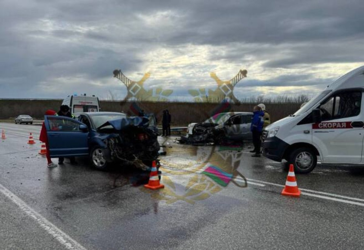    На Кубани в ДТП погибли водитель и пассажир «Доджа»