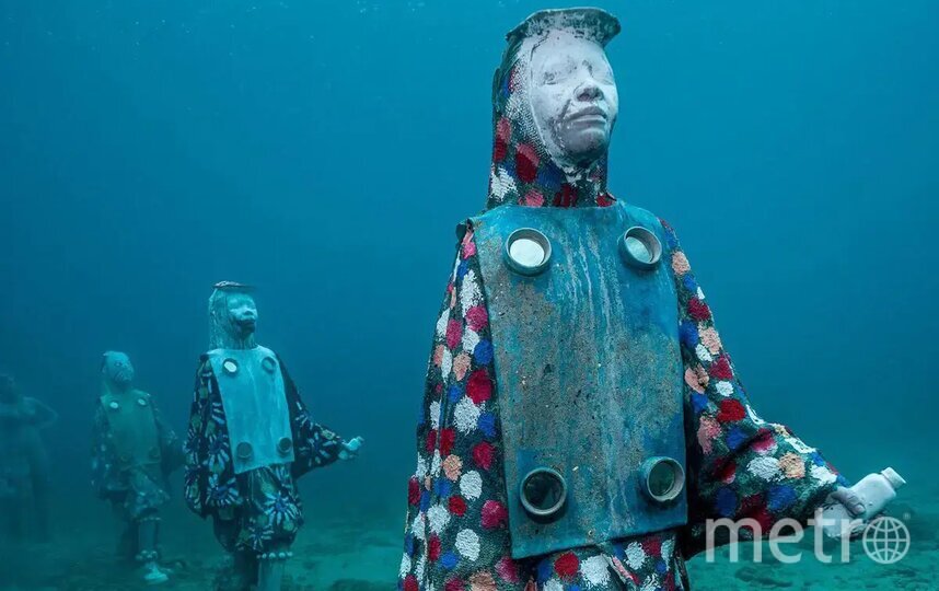    Участники фестиваля.Jason deCaires Taylor