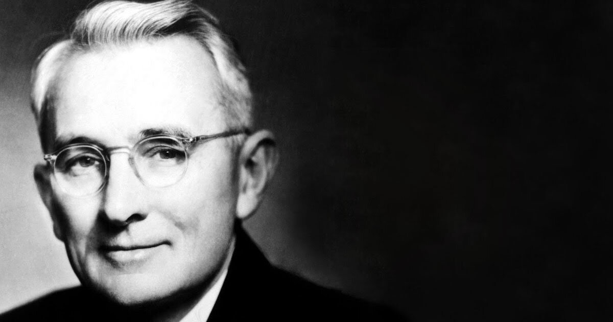 дейл карнеги фразы. карнеги про людей. дейл карнеги основные принципы. дейл карнеги имя человека самый. дейл карнеги книги.