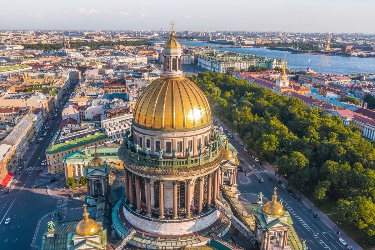 найдите высоту исаакиевского. найдите высоту исаакиевского. найдите высоту исаакиевского. исаакиевский собор в санкт-петербурге вид с колоннады. найдите высоту исаакиевского.
