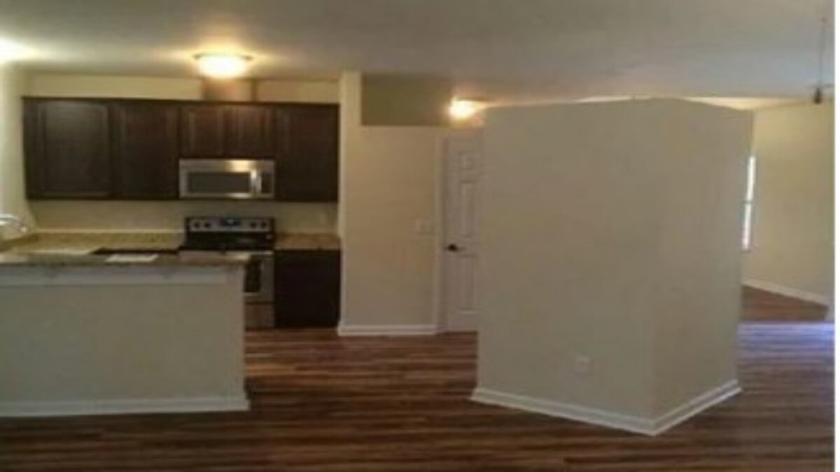 Цитаты про одиночество. Дальше попозже. Нельзя гулять ночью. Я занят. Умные мысли про учителей.