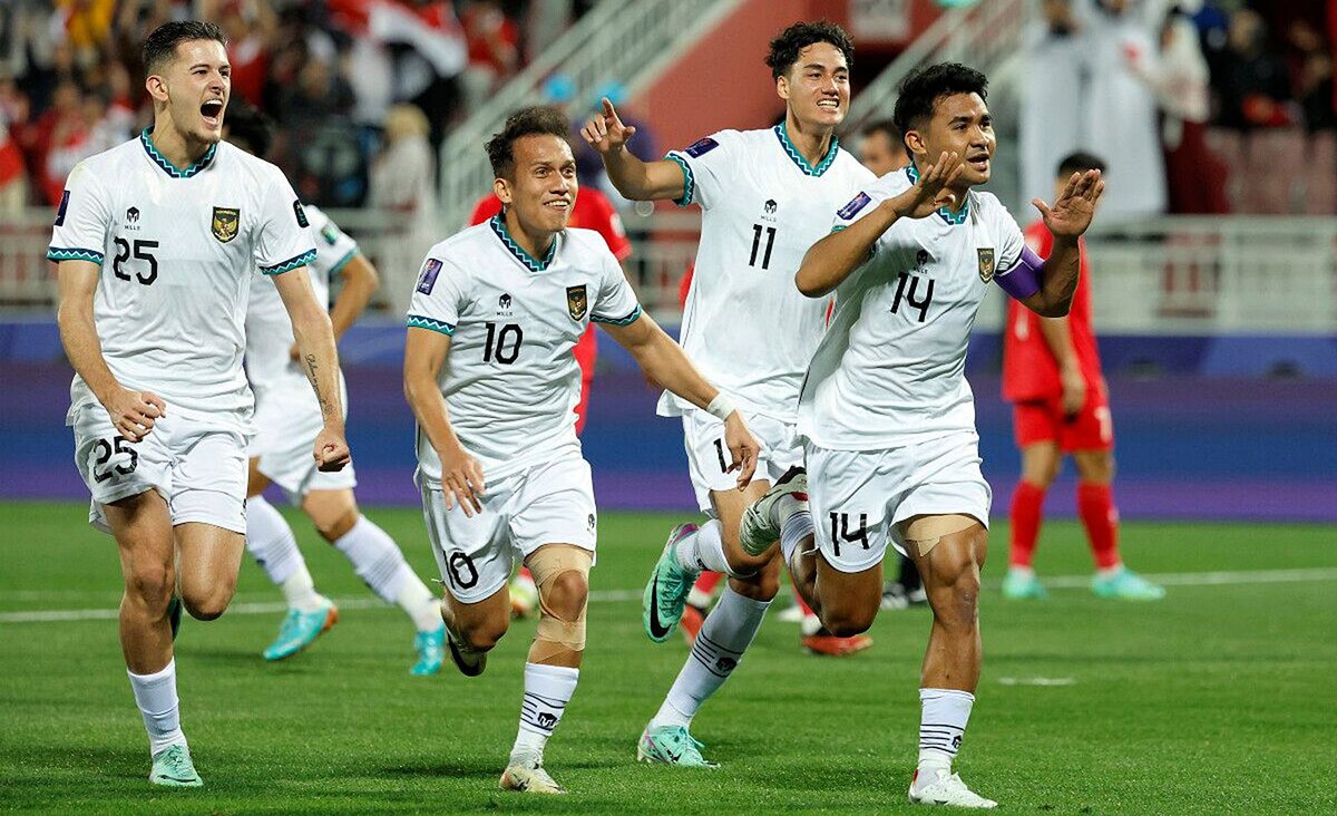 лига чемпионов жеребьёвка 1/8. матчи лиги чемпионов. итоги жеребьевки лиги чемпионов. лига европы. жеребьёвка лиги чемпионов.