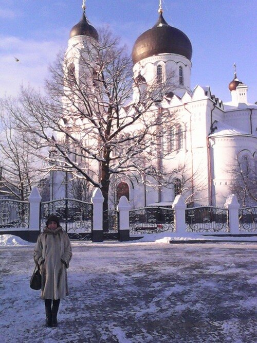 Я на перепутьеу церкви архангела Михаила /фото из личного архива/