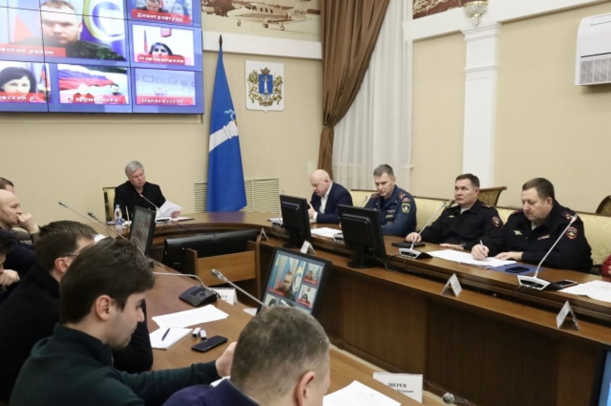    ГИБДД помогает в снегопад доставлять продукты в ульяновские магазины